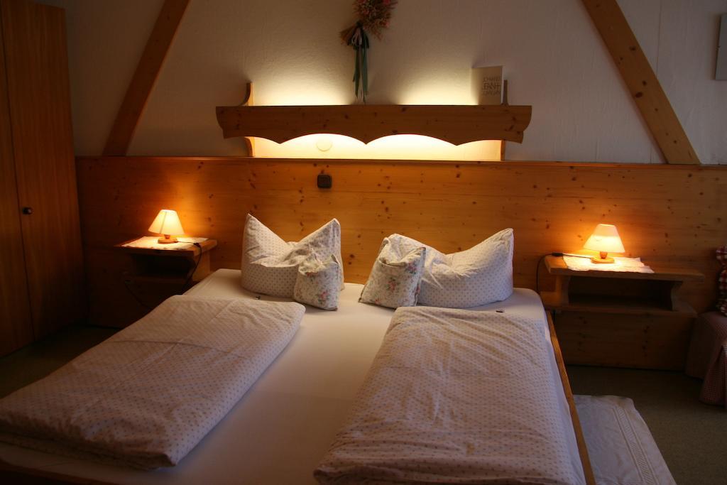 Gasthof Pension Lanzenhof Going am Wilden Kaiser الغرفة الصورة